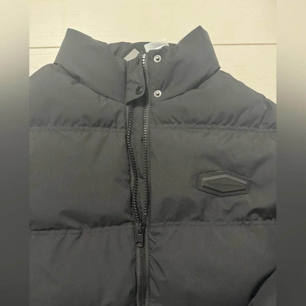 The Couture Club Puffer Jacket - Picture 2 of 7